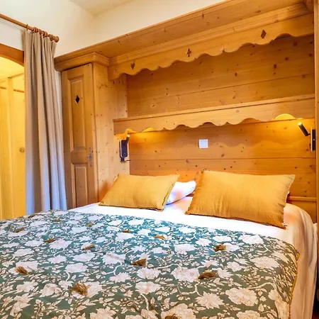 펜션 Bozelet 3* - 6 Pers - Piscine - Balcon Et Vue
